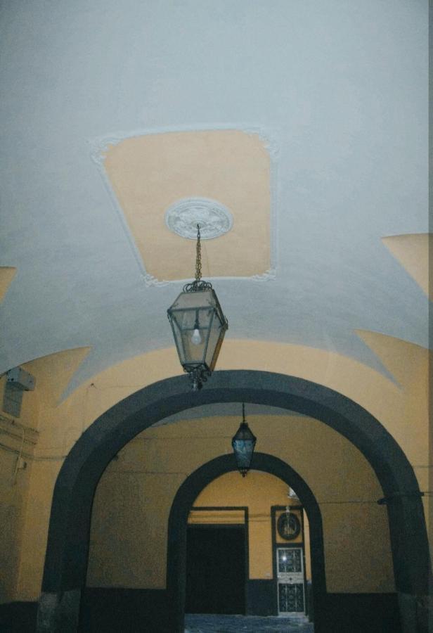 Piccola Maison Nel Centro Di Napoli Exterior photo